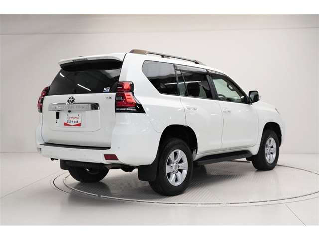 ランドクルーザープラド2.8 TX ディーゼル 4WD