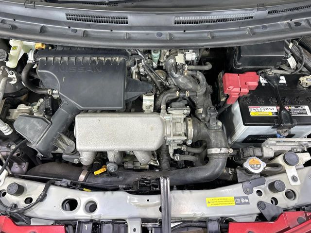 親切・丁寧な専門メカニックスタッフが応対!・車検・点検整備・事故等の修理などアフターサービスも安心。お車のカスタマイズもネクステージのサービススタッフまでご相談ください!