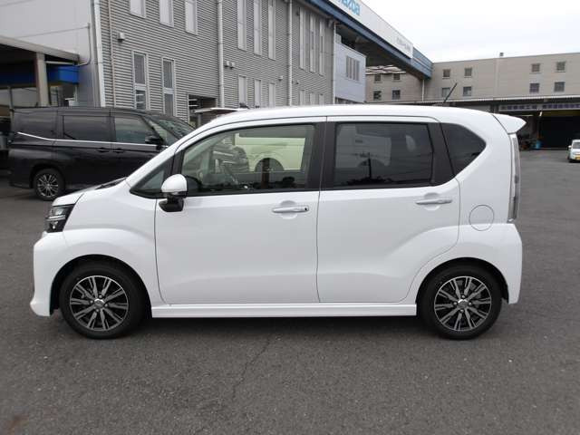 納車後は担当営業から定期的にご連絡を入れさせていただきます。お車を順調に意お乗りいただけているか、お困りのことはないか、担当営業を中心に、アフターフォローをさせていただきます。
