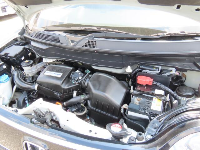 �G���W�����[�������ꂢ�ł���B�@�֋@�\�n���ǍD�ł��B�[�ԑO�ɓ_���������s���܂��B�G���W���I�C���E�I�C���t�B���^�[�E�G�A�R���t�B���^�[�E���C�p�[�S���͕K�������v���܂�(�G�A�R���t�B���^�[�́A�����Ԃ̂�)