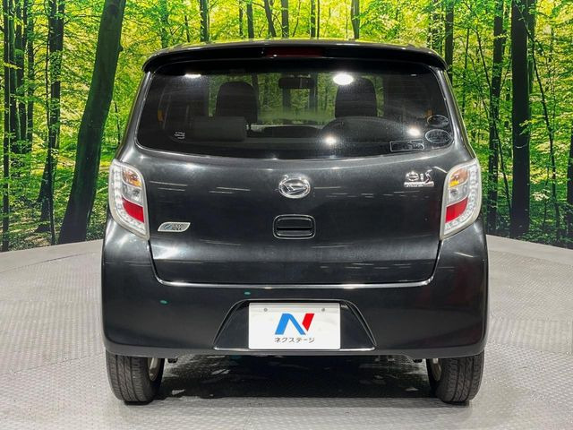 安心の最長10年・走行無制限保証(有償)をご用意。保証内容も充実はもちろん、無料点検&オイル交換や、年中無休の全国・24時間ロードサービスも付帯されておりますのでご安心下さい。