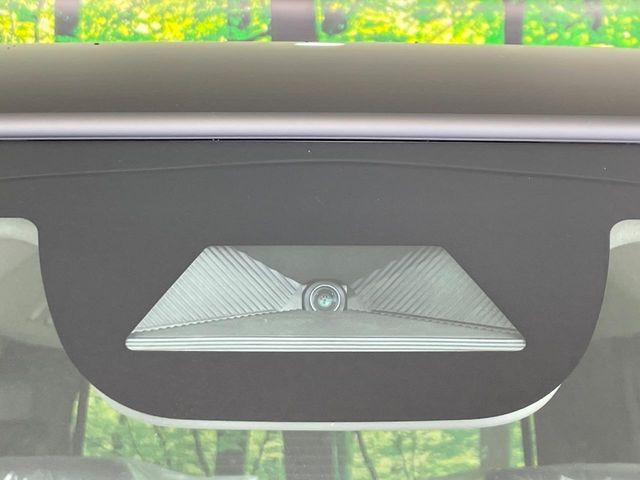 �y�z���_�Z���V���O�z���s���ɑO���̎ԗ�����F�����A�Փ˂������Ȏ��͌x��ƃu���[�L�ŏՓˉ���Ɣ�Q�y�����A�V�X�g�B�����S�Ƀh���C�u�����y���݂��������܂��B