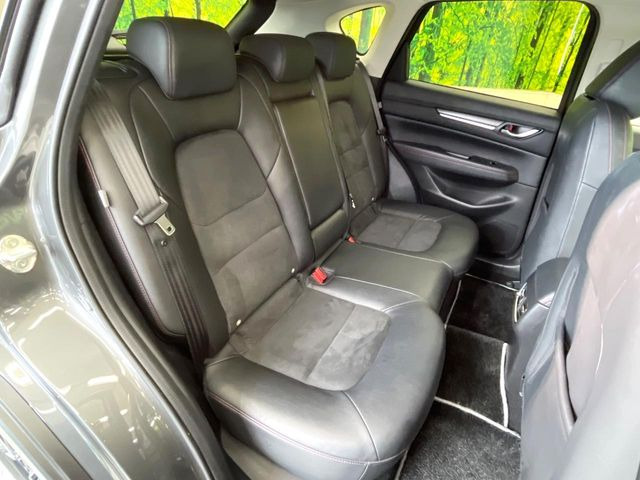 【パワーシート】スイッチ一つで簡単にシートの微調整が可能!電動だから力もいりません!快適なシートポジションにセットして、快適なドライブをお楽しみください。