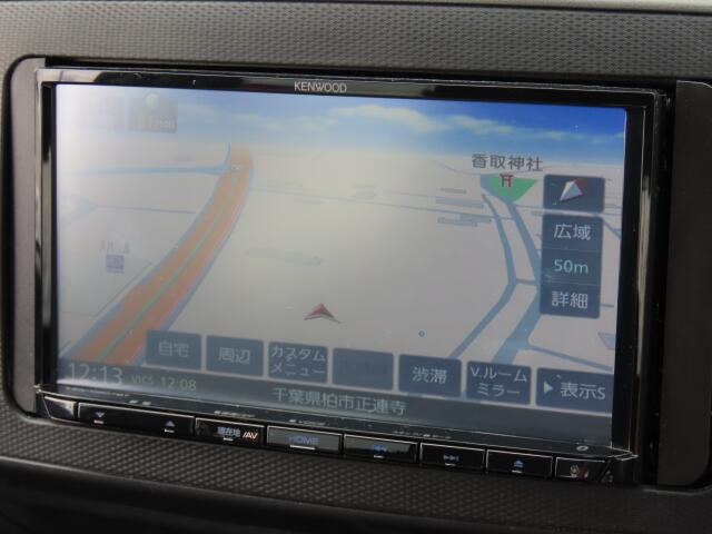 ナビも装備! 知らない場所もあっという間に検索♪ちょっとしたお出かけや旅行もこれでバッチリですね。