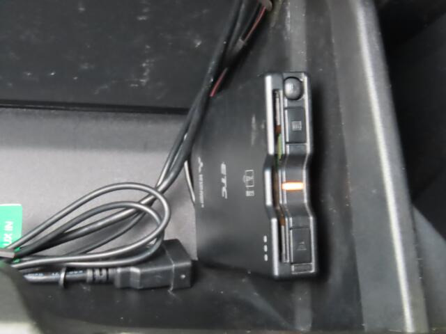 ETCも装備していますよ!ETC車載機を利用すると高速料金が割引に!!サイフにも優しい装備ですね♪