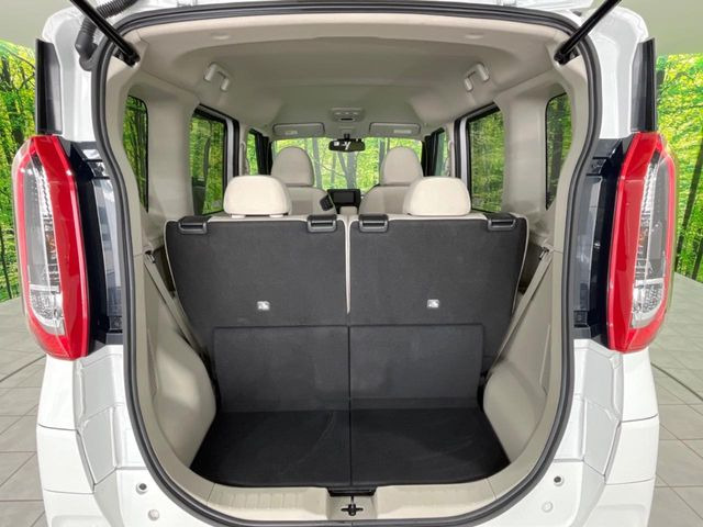 普段のお買い物や通勤、送迎等に十分な荷室スペースを確保しております。セカンドシートを倒すと、大きな荷物の積載も可能です♪