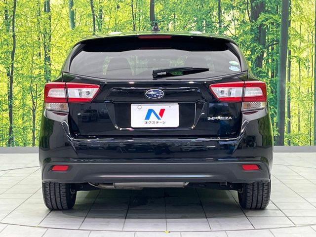 安心の最長10年・走行無制限保証(有償)をご用意。保証内容も充実はもちろん、無料点検&オイル交換や、年中無休の全国・24時間ロードサービスも付帯されておりますのでご安心下さい。