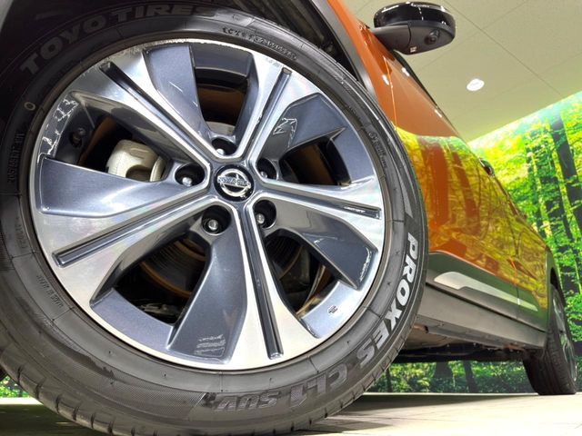 �y����17�C���`�A���~�z�C�[���z�O�ςɃ}�b�`���������A���~�z�C�[���𑕒����Ă���܂��B�e��ЊO�A���~�z�C�[����A�X�^�b�h���X�^�C�����戵�����Ă���܂��B���񂲑��k����������