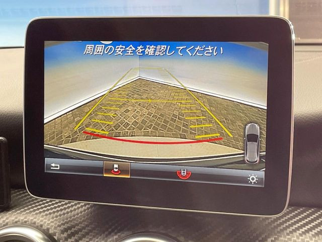 ●バックカメラ:便利な【バックカメラ】で安全確認もできます。駐車が苦手な方にもオススメな便利機能です。