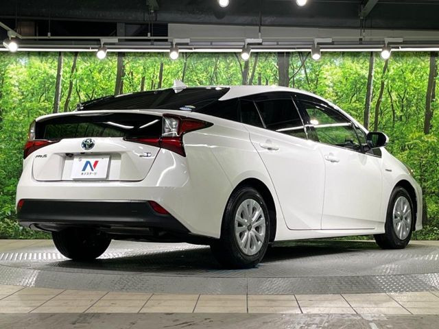 ☆全国のネクステージからお取り寄せが可能※!遠方の店舗に展示してあるクルマが気になる場合も、最寄りの店舗でご覧いただくことが可能です!是非私たちに要望をお聞かせください!※別途費用