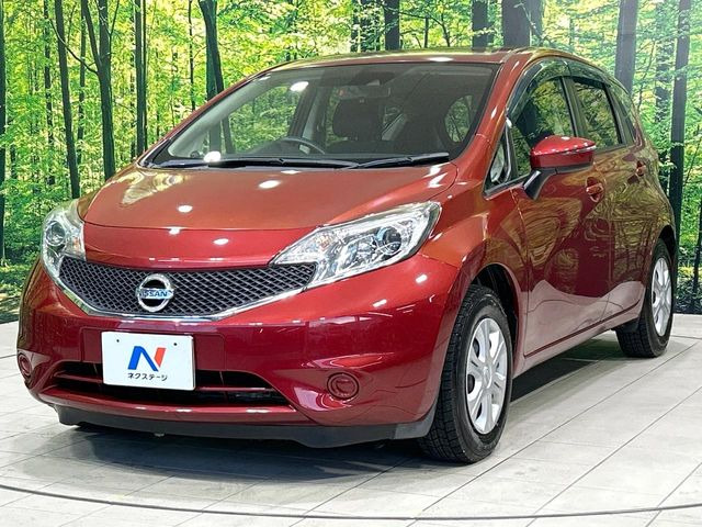 高透明度のガラス皮膜で撥水はもちろん、上質なツヤ・光沢を実現。紫外線や酸性雨から大切な愛車を保護し、色あせ・劣化を防止。「弾スプラッシュコート」、「弾プリミッサコート」からお選びいただけます。