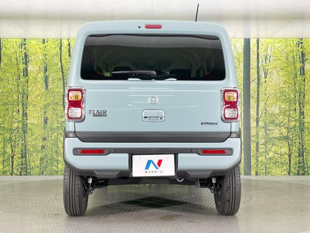 安心の最長10年・走行無制限保証(有償)をご用意。保証内容も充実はもちろん、無料点検&オイル交換や、年中無休の全国・24時間ロードサービスも付帯されておりますのでご安心下さい。