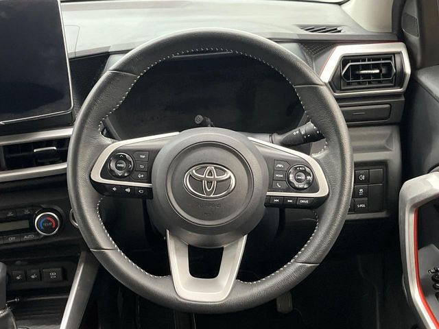 �y�����v�����X�e�A�����O�z�㎿�Ȋv���g�p���邱�ƂŁA��ɂ����������݂ƂĂ��^�]���₷���n���h���ł���