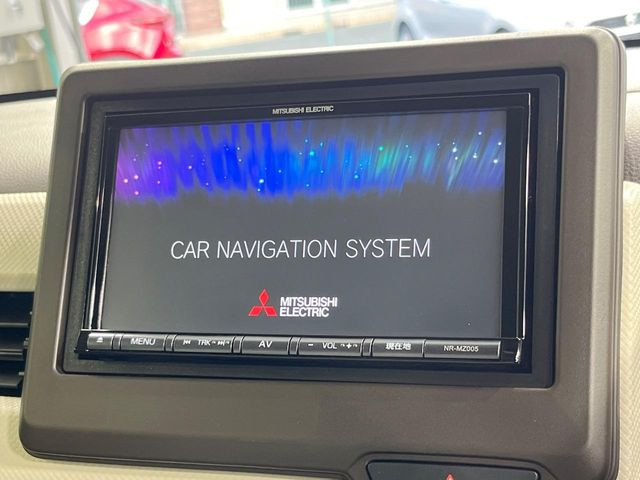 【ナビゲーション】使いやすいナビで目的地までしっかり案内してくれます。各種オーディオ再生機能も充実しており、お車の運転がさらに楽しくなります!!