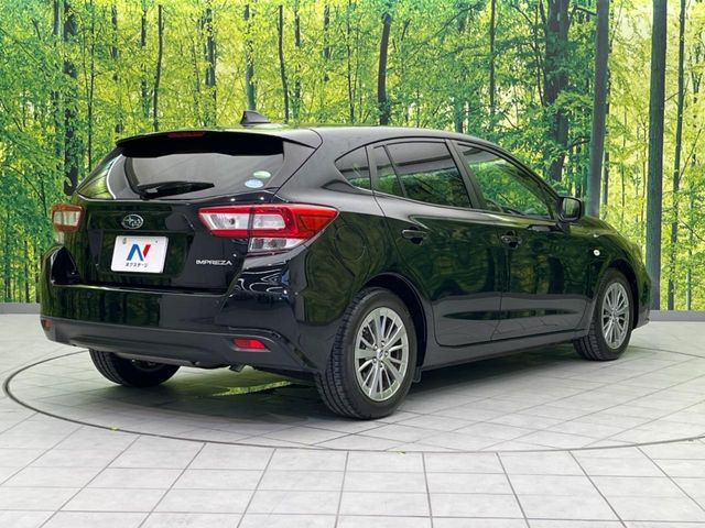 ☆全国のネクステージからお取り寄せが可能※!遠方の店舗に展示してあるクルマが気になる場合も、最寄りの店舗でご覧いただくことが可能です!是非私たちに要望をお聞かせください!※別途費用