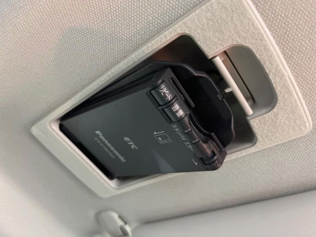 【ETC】高速道路の料金所をストレスなく通過!話題のスポットやサービスエリアに多い「スマートIC」利用時は必須のアイテムです。当店でセットアップを実施、ご納車当日からすぐにご利用いただけます!