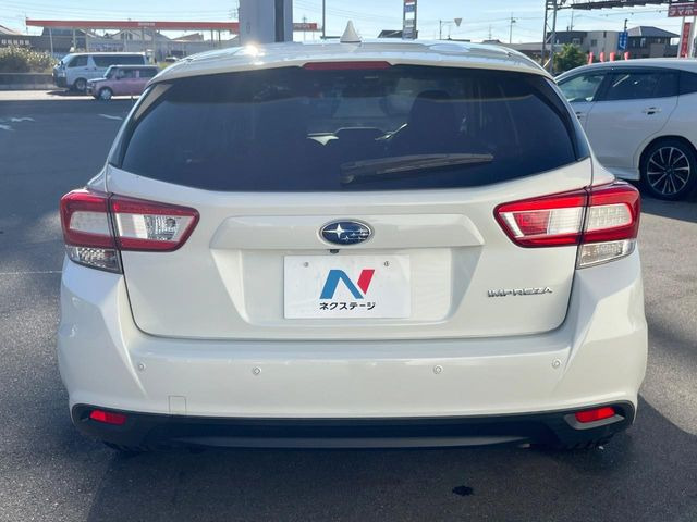 安心の最長10年・走行無制限保証(有償)をご用意。保証内容も充実はもちろん、無料点検&オイル交換や、年中無休の全国・24時間ロードサービスも付帯されておりますのでご安心下さい。