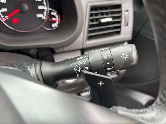 �I�[�g�|�W�V�����t���w�b�g���C�g