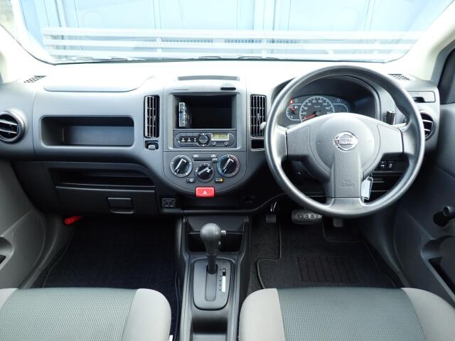 �C���p�l�摜�ɂȂ�܂��B�ԓ��͐��Ǝ҂ɂĎ����N���[�j���O�{�H�ς݂Ȃ̂ŁA��ϐ����ł��B