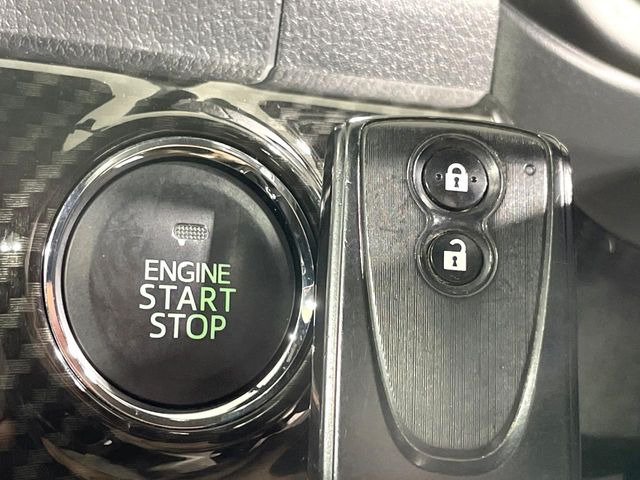 �y�L�[�t���[�V�X�e���z�J�o����|�P�b�g�ɓ��ꂽ�܂܂ł��h�A�̎{���E�������\�ȃX�}�[�g�L�[�𑕔��B�G���W���̃I���E�I�t�����J�M�����o���K�v����������Ƃ��Ă��֗��ł���