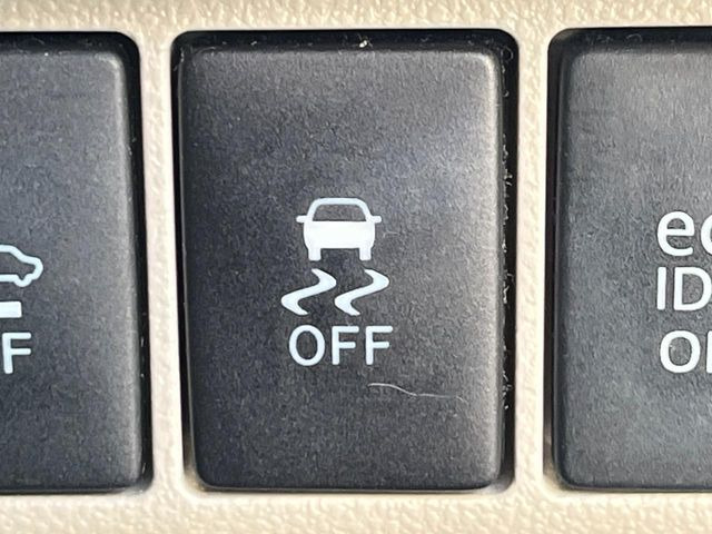 �y������h�~���u�z�ԗ��̉���������m����ƁA�����I�Ɏԗ��̐i�s������ۂ悤�Ɏԗ��𐧌䂵�܂��B�J�̓��ȂǊ���₷���H�ʏ󋵂ł����S�ȉ^�]���\�ł��B