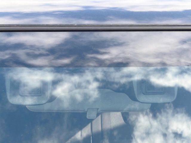 �y�O�He-Assist�z���s���ɑO���̎ԗ�����F�����A�Փ˂������Ȏ��͌x��ƃu���[�L�ŏՓˉ���Ɣ�Q�y�����A�V�X�g�B�����S�Ƀh���C�u�����y���݂��������܂��B