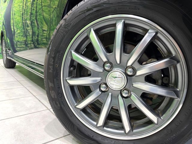 【純正14インチアルミホイール】外観にマッチした純正アルミホイールを装着しております。各種社外アルミホイールや、スタッドレスタイヤも取扱いしております。是非ご相談ください♪