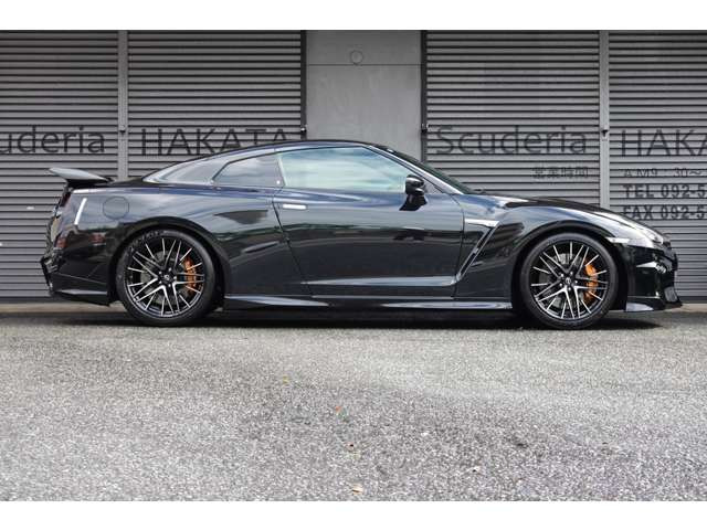 R11�N6�����f�B�[���[�ۏ؂��c���Ă���܂��B�ۏ،p����͑S���̓��YGT-R�f�B�[���[�ɂăA�t�^�[���\�ł��B