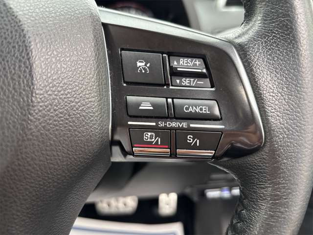 �A�_�N�e�B�u�N���[�Y�R���g���[��