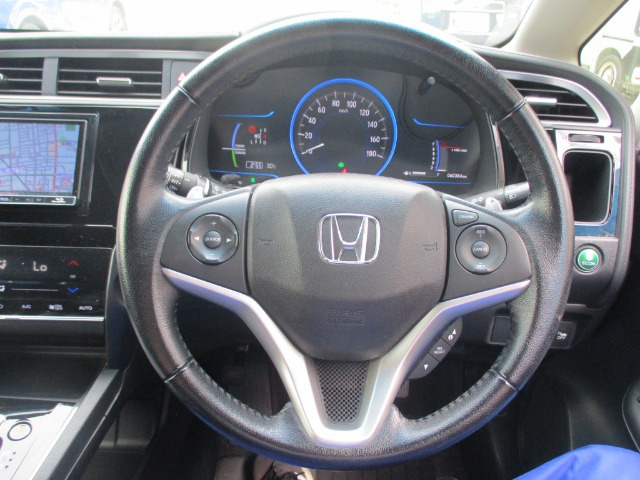 シャトル1.5 ハイブリッド X