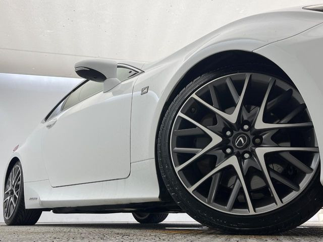 【純正19インチアルミホイール】外観にマッチした純正アルミホイールを装着しております。各種社外アルミホイールや、スタッドレスタイヤも取扱いしております。是非ご相談ください♪