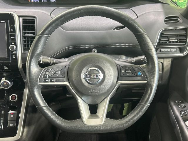 �y�����v�����X�e�A�����O�z�㎿�Ȋv���g�p���邱�ƂŁA��ɂ����������݂ƂĂ��^�]���₷���n���h���ł���