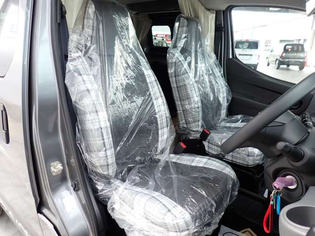 ���u�ސE������v�w�ŃL�����s���O�J�[�ɏ���đS�����܂�肽���E�E�v�ێ���⒓�ԏ�̂��Ƃ��l����ƁA�傫���L�����s���O�J�[������y�ȃL�����s���O�J�[���ǂ�����