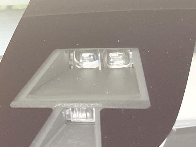 【スズキ セーフティサポート】走行中に前方の車両等を認識し、衝突しそうな時は警報とブレーキで衝突回避と被害軽減をアシスト。より安全にドライブをお楽しみいただけます。