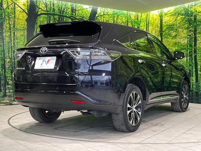 ☆全国のネクステージからお取り寄せが可能※!遠方の店舗に展示してあるクルマが気になる場合も、最寄りの店舗でご覧いただくことが可能です!是非私たちに要望をお聞かせください!※別途費用