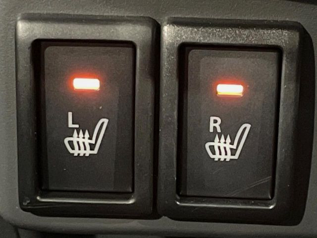 【シートヒーター】寒い日に重宝するシートヒーター!エアコンより早く温まってくれるので寒がりの人も安心ですね♪エアコンの温風は乾燥するから苦手、という方にもをおすすめです。