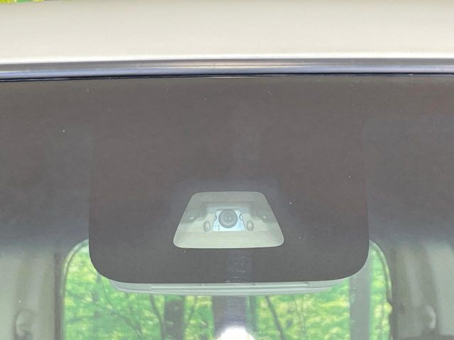 �y�X�}�[�g�A�V�X�g�z���s���ɑO���̎ԗ�����F�����A�Փ˂������Ȏ��͌x��ƃu���[�L�ŏՓˉ���Ɣ�Q�y�����A�V�X�g�B�����S�Ƀh���C�u�����y���݂��������܂��B