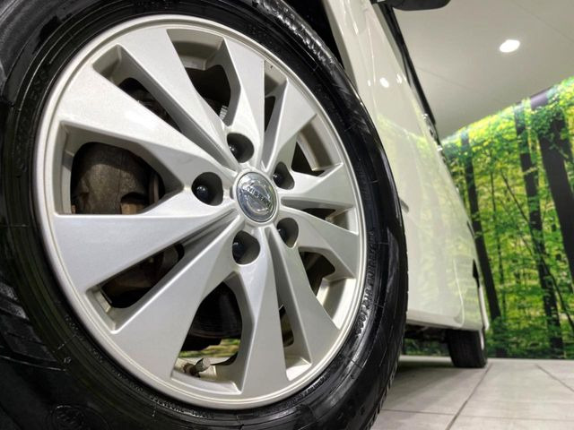 �y����15�C���`�A���~�z�C�[���z�O�ςɃ}�b�`���������A���~�z�C�[���𑕒����Ă���܂��B�e��ЊO�A���~�z�C�[����A�X�^�b�h���X�^�C�����戵�����Ă���܂��B���񂲑��k����������