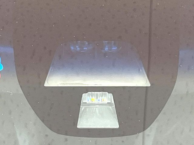 【シティブレーキアクティブシステム】低速走行中に前方の車両等を認識し、衝突しそうな時は警報とブレーキで衝突回避と被害軽減をアシスト。より安全にドライブをお楽しみいただけます。