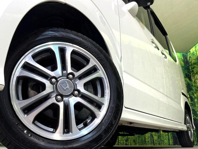 �y����14�C���`�A���~�z�C�[���z�O�ςɃ}�b�`���������A���~�z�C�[���𑕒����Ă���܂��B�e��ЊO�A���~�z�C�[����A�X�^�b�h���X�^�C�����戵�����Ă���܂��B���񂲑��k����������