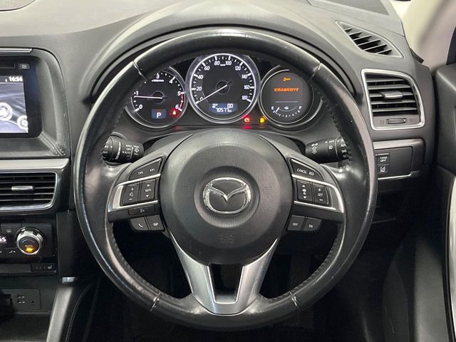 ステアリングも使用感が少なく、きれいな状態となっております♪