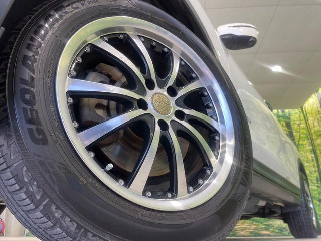 �y18�C���`�A���~�z�C�[���z�O�ςɃ}�b�`�����A���~�z�C�[���𑕒����Ă���܂��B�e��A���~�z�C�[����A�X�^�b�h���X�^�C�����戵�����Ă���܂��B���񂲑��k����������