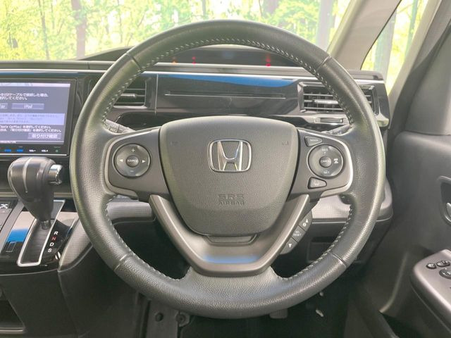 �y�����v�����X�e�A�����O�z�㎿�Ȋv���g�p���邱�ƂŁA��ɂ����������݂ƂĂ��^�]���₷���n���h���ł���