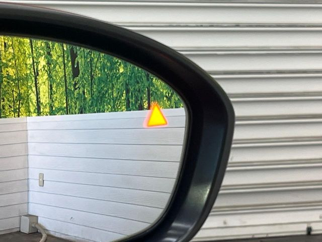 �y������p���m�z���s���A�h�A�~���[�̎��p�ɂȂ�₷���ӏ��Ɍ㑱�Ԃ��ڋ߂���ƃT�C�h�~���[�t�߂Ɍx����\���A�h���C�o�[�ɒ��ӊ��N�����Ă���܂��B