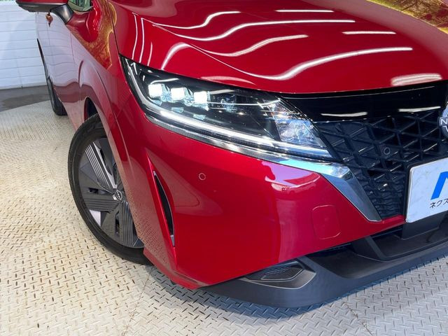 �yLED�w�b�h���C�g�z���V����ԑ��s�����ǍD�Ȏ��E���m�ۂ����S���ĉ^�]�ł��鍂�P�xLED�w�b�h���C�g�𑕔�!�_�����x�������A����d�͂��}�����Ă��܂��B