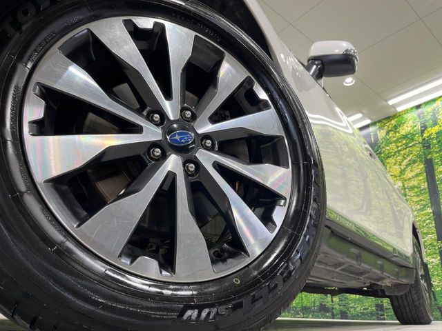 �y����18�C���`�A���~�z�C�[���z�O�ςɃ}�b�`���������A���~�z�C�[���𑕒����Ă���܂��B�e��ЊO�A���~�z�C�[����A�X�^�b�h���X�^�C�����戵�����Ă���܂��B���񂲑��k����������