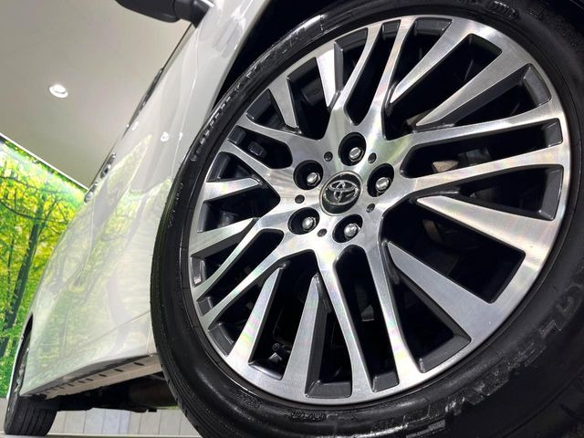 �y����18�C���`�A���~�z�C�[���z�O�ςɃ}�b�`���������A���~�z�C�[���𑕒����Ă���܂��B�e��ЊO�A���~�z�C�[����A�X�^�b�h���X�^�C�����戵�����Ă���܂��B���񂲑��k����������