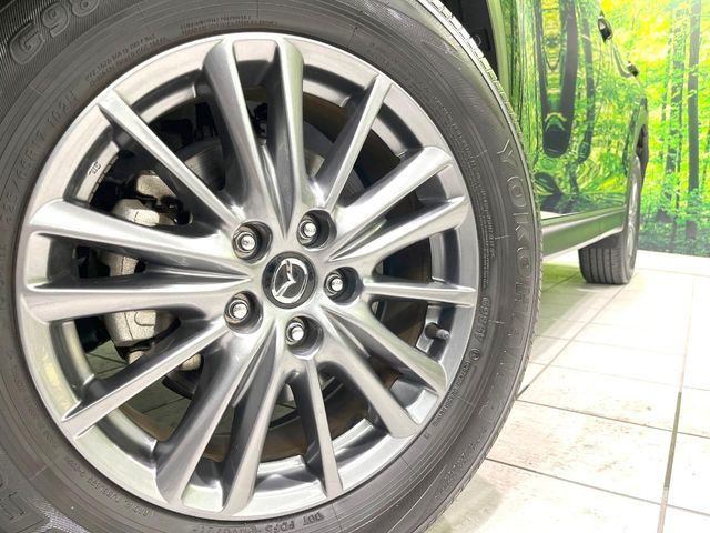 【純正17インチアルミホイール】外観にマッチした純正アルミホイールを装着しております。各種社外アルミホイールや、スタッドレスタイヤも取扱いしております。是非ご相談ください♪