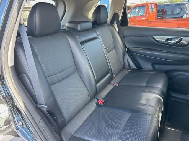 �㕔���Ȃ��C�ɂȂ�悤�ȃL�Y�E�����ւ��蓙�A�傫�ȃ_���[�W�͂Ȃ��A�ǍD�ȏ�Ԃł��B