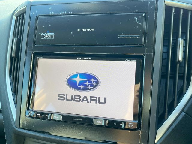 【純正ナビ】人気の純正ナビを装備しております。ナビの使いやすさはもちろん、オーディオ機能も充実!キャンプや旅行はもちろん、通勤や買い物など普段のドライブも楽しくなるはず♪